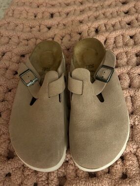 Women’s Birkenstock Suede Slip-On Clog in Taupe - Comfortable Everyday Shoe